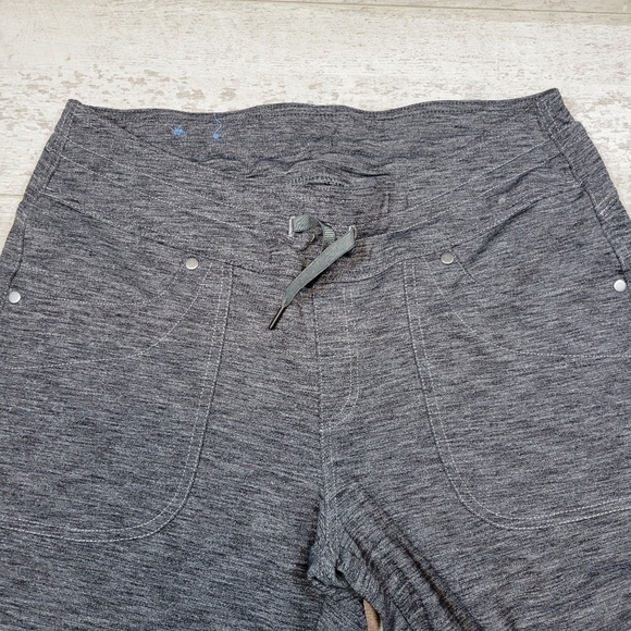 Kuhl Athletic Work Out Pants Size 10 SHORT - Picture 4 of 9